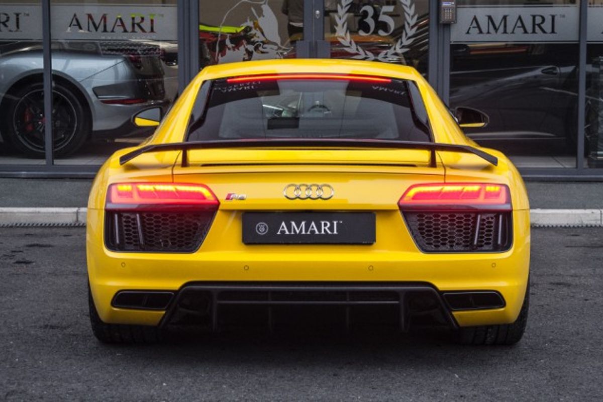 AUDI R8 COUPE 5.2 V10 PLUS QUATTRO 2DR SEMI AUTOMATIC