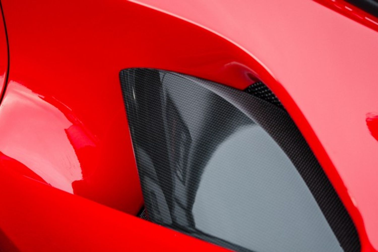 FERRARI 488 CONVERTIBLE 3.9 SPIDER 2DR SEMI AUTOMATIC
