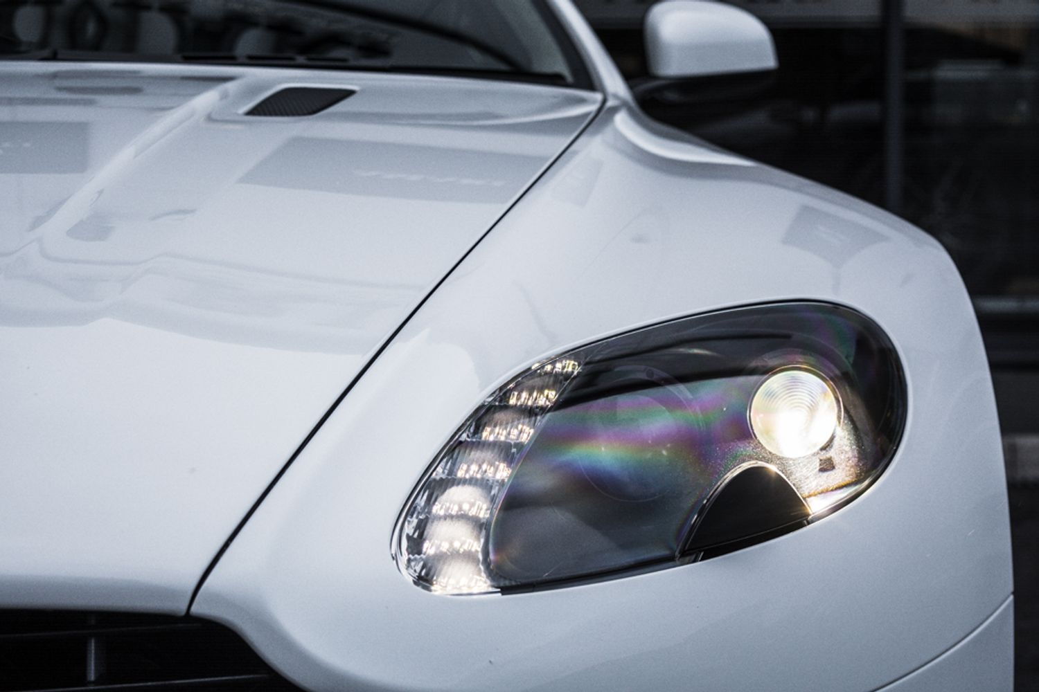 ASTON MARTIN VANTAGE COUPE 4.7 V8 3DR