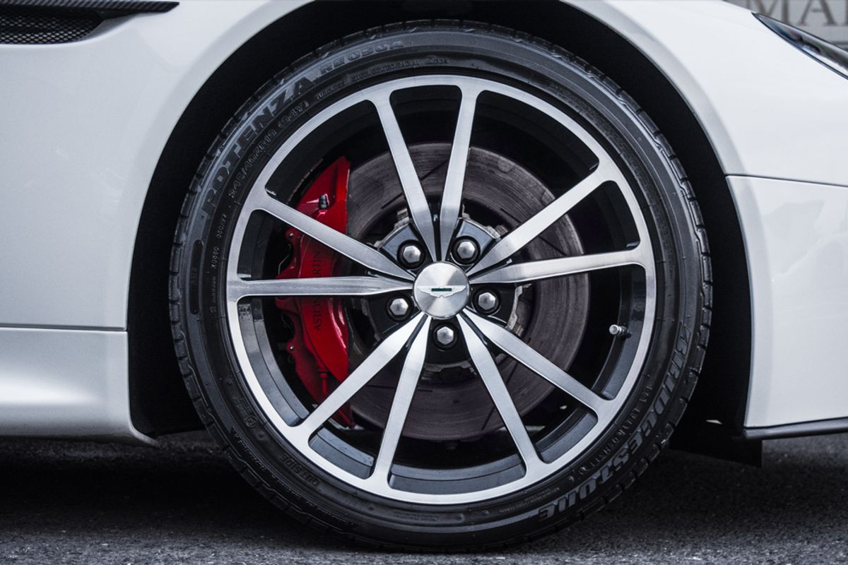 ASTON MARTIN VANTAGE COUPE 4.7 V8 3DR