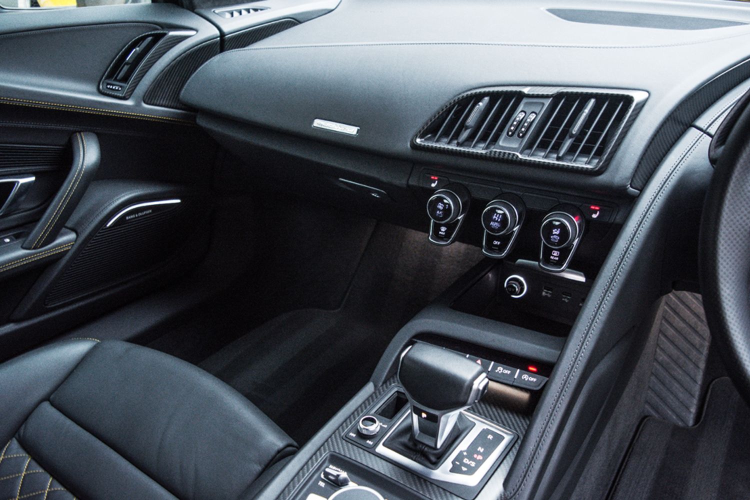 AUDI R8 COUPE 5.2 V10 PLUS QUATTRO 2DR SEMI AUTOMATIC