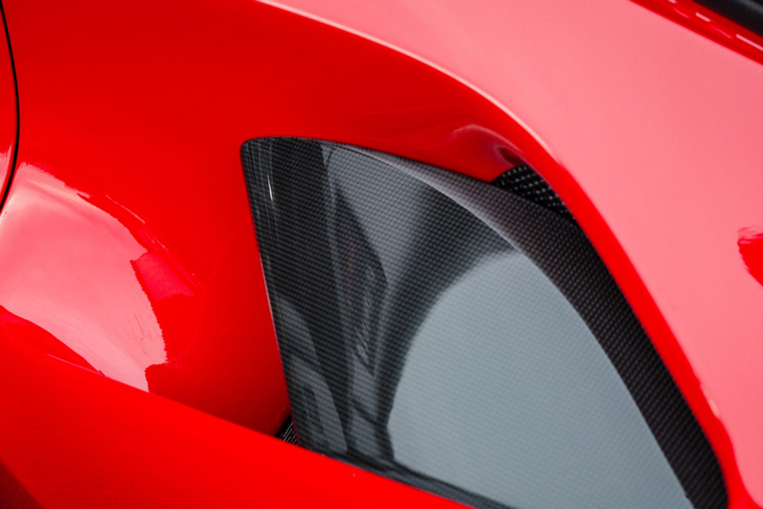 FERRARI 488 CONVERTIBLE 3.9 SPIDER 2DR SEMI AUTOMATIC