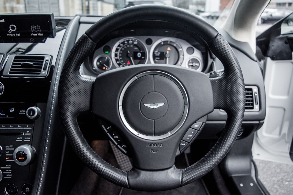 ASTON MARTIN VANTAGE COUPE 4.7 V8 3DR