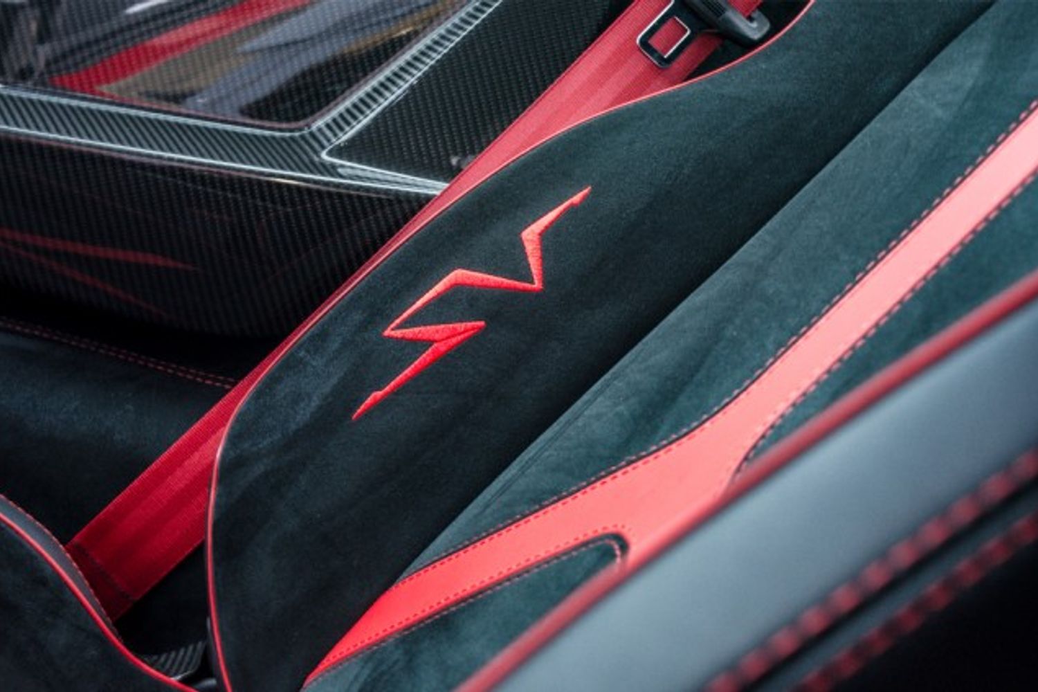LAMBORGHINI AVENTADOR COUPE 6.5 LP 750-4 SUPERVELOCE LHD