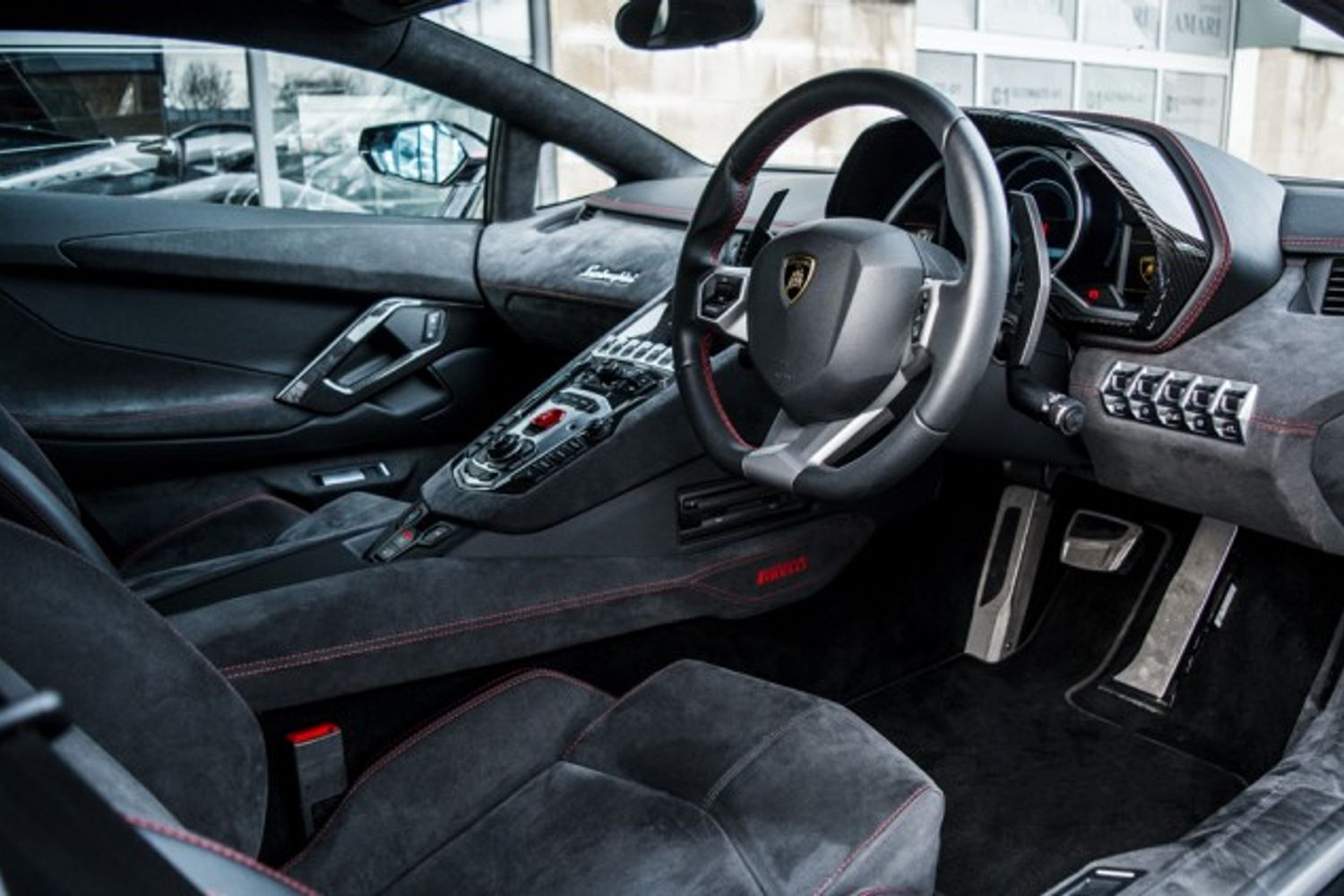 LAMBORGHINI AVENTADOR COUPE 6.5 LP 700-4 PIRELLI EDITION