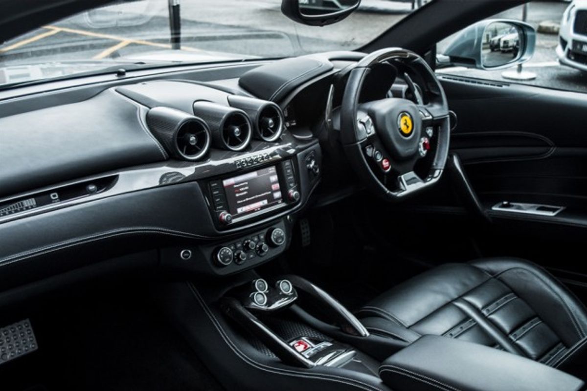 FERRARI FF HATCHBACK 6.3 V12 3DR