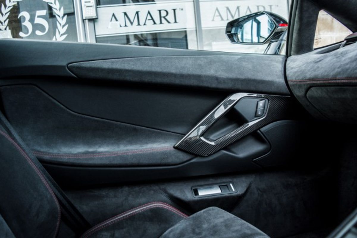 LAMBORGHINI AVENTADOR COUPE 6.5 LP 700-4 PIRELLI EDITION
