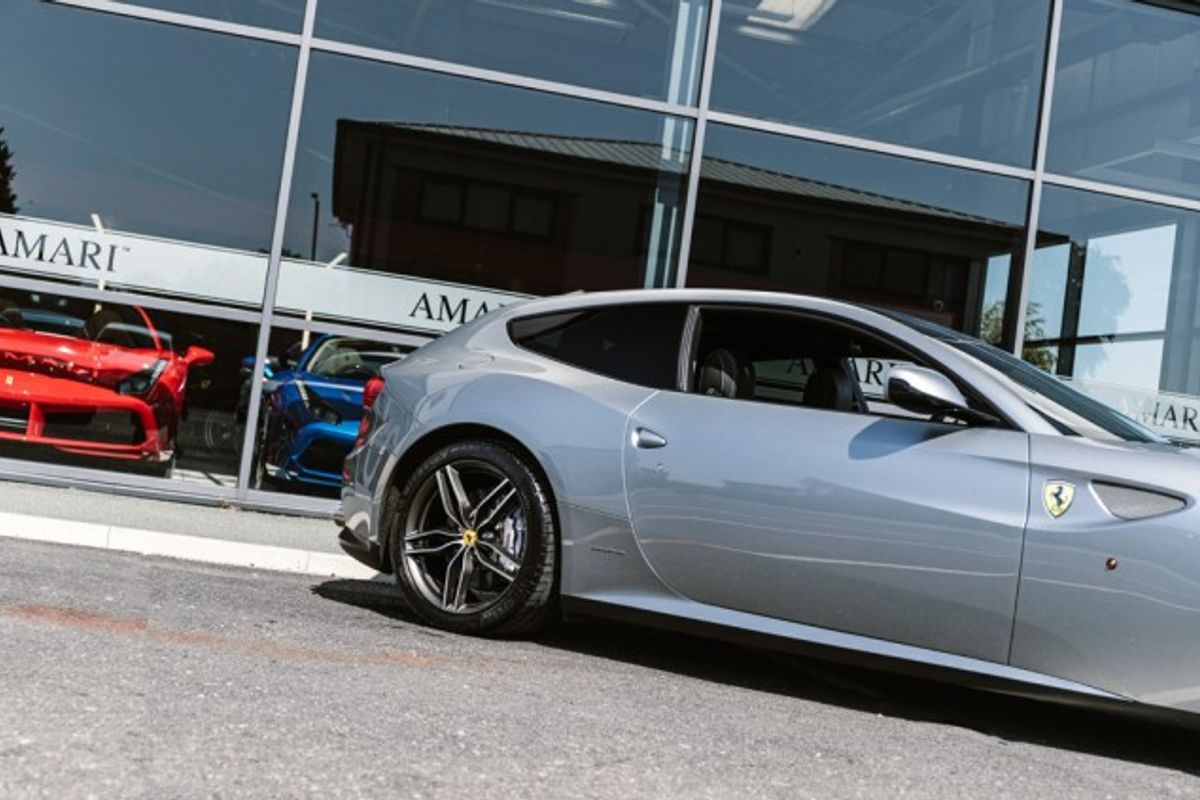 FERRARI FF HATCHBACK 6.3 V12 3DR