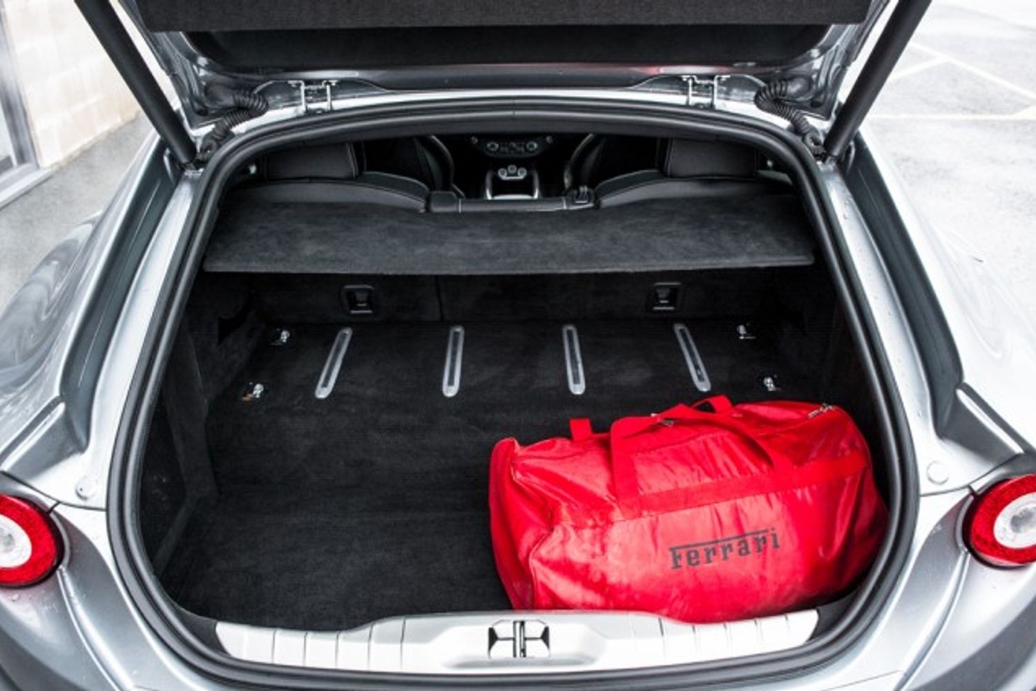 FERRARI FF HATCHBACK 6.3 V12 3DR