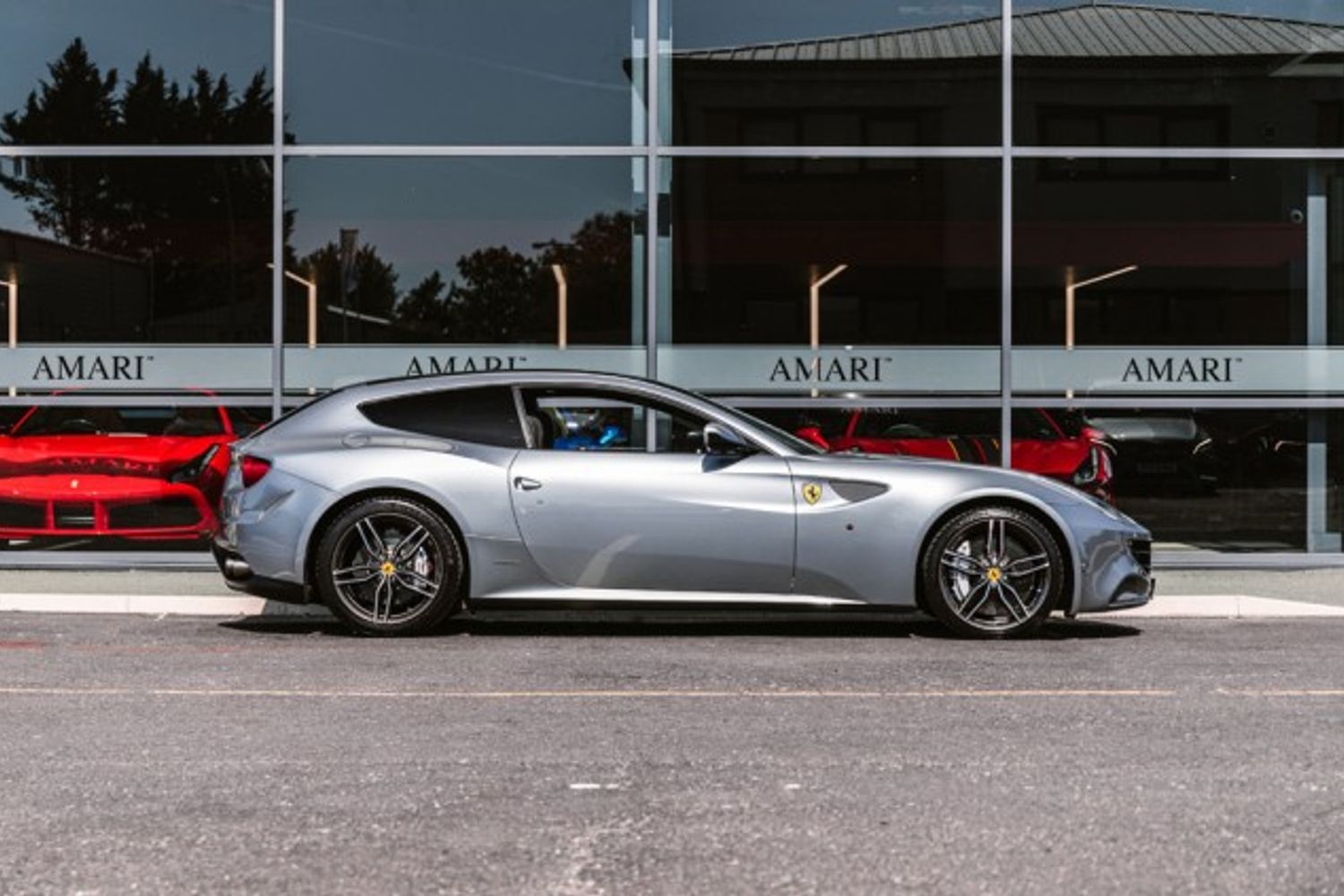 FERRARI FF HATCHBACK 6.3 V12 3DR