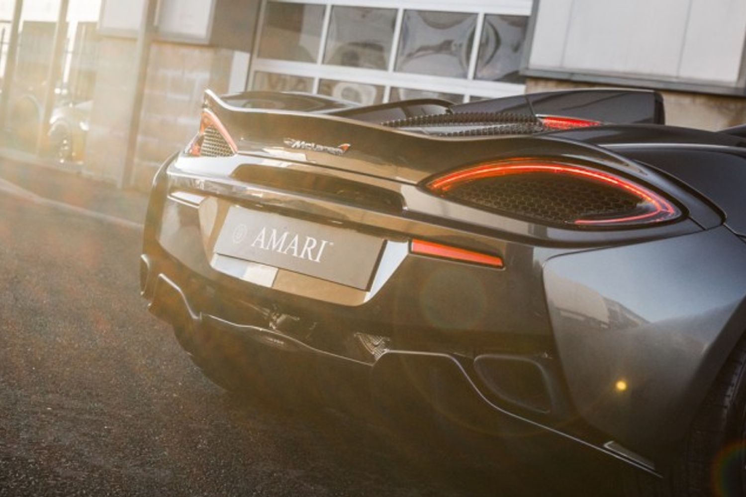MCLAREN 570S CONVERTIBLE 3.8 V8 SSG 2DR SEMI AUTOMATIC