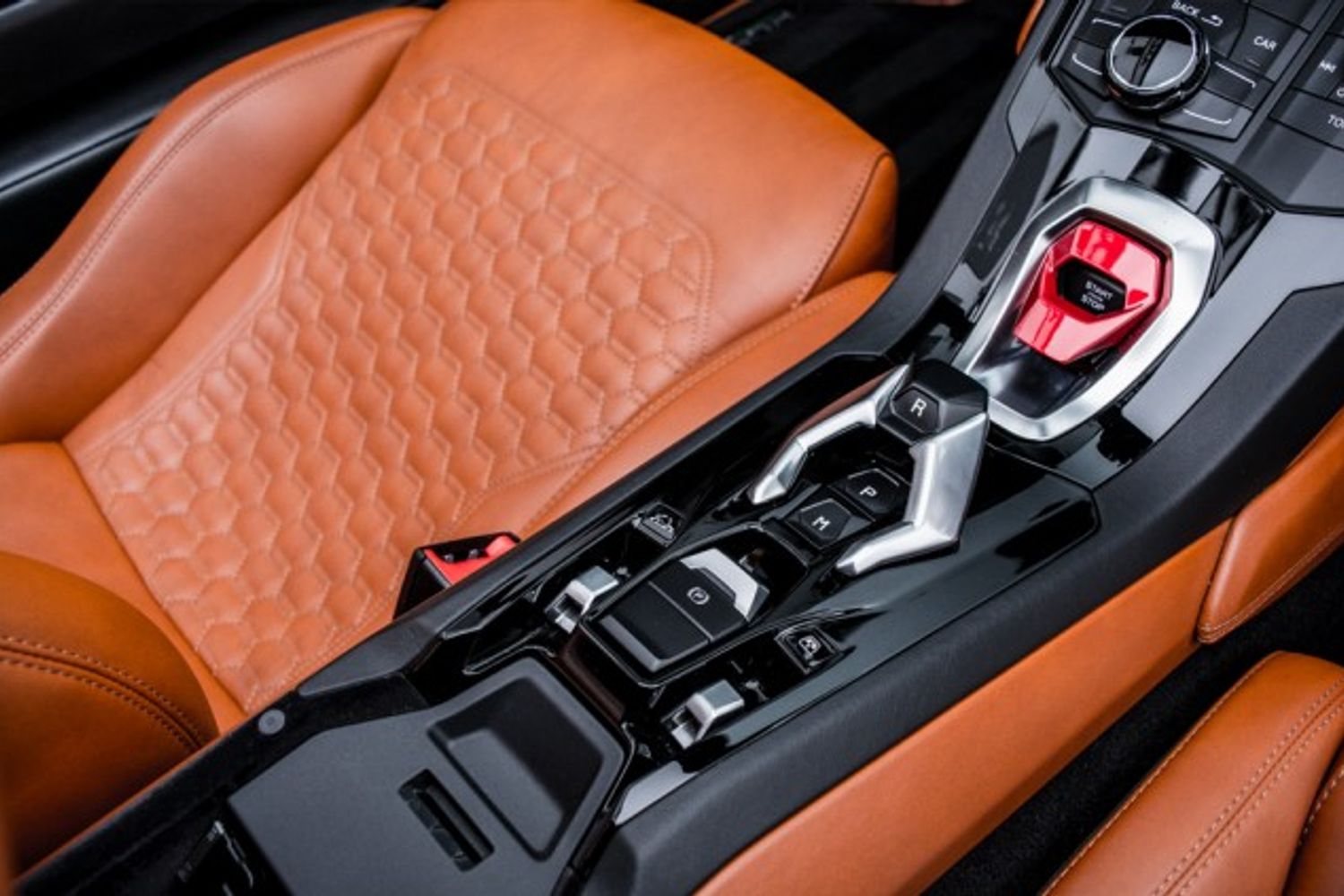 LAMBORGHINI HURACAN CONVERTIBLE 5.2 LP 610-4 SPYDER 2DR SEMI AUTOMATIC