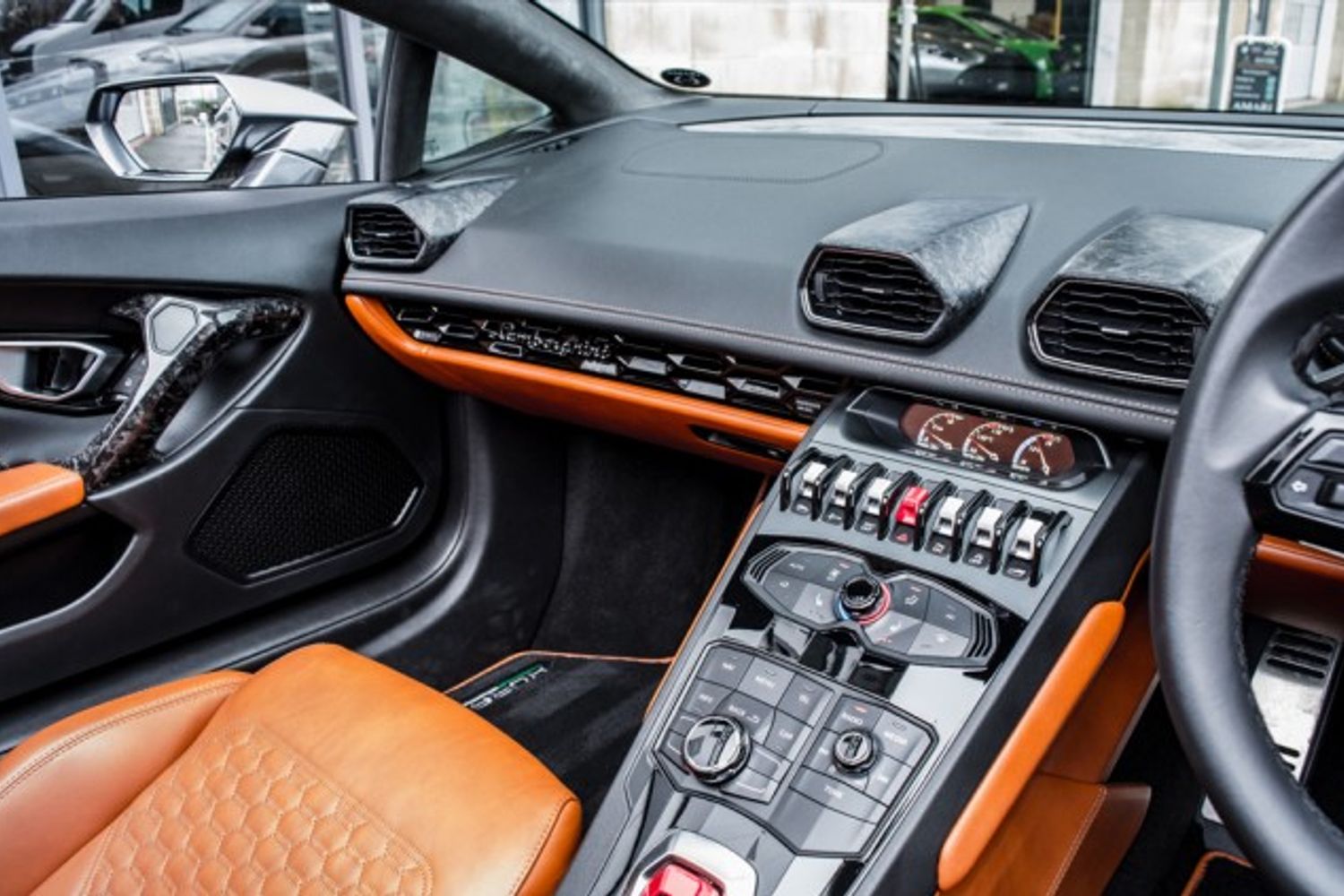LAMBORGHINI HURACAN CONVERTIBLE 5.2 LP 610-4 SPYDER 2DR SEMI AUTOMATIC