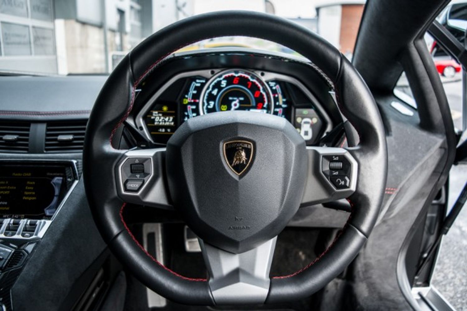 LAMBORGHINI AVENTADOR COUPE 6.5 LP 700-4 PIRELLI EDITION