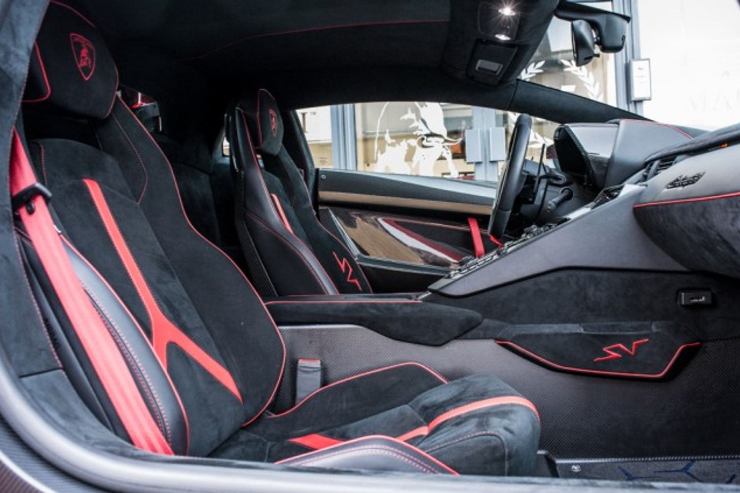 LAMBORGHINI AVENTADOR COUPE 6.5 LP 750-4 SUPERVELOCE LHD