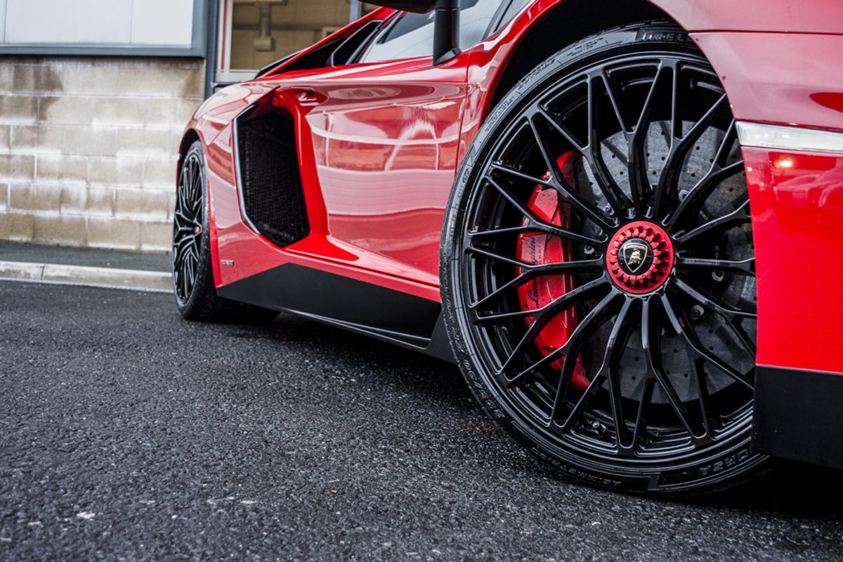 LAMBORGHINI AVENTADOR COUPE 6.5 LP 750-4 SUPERVELOCE LHD