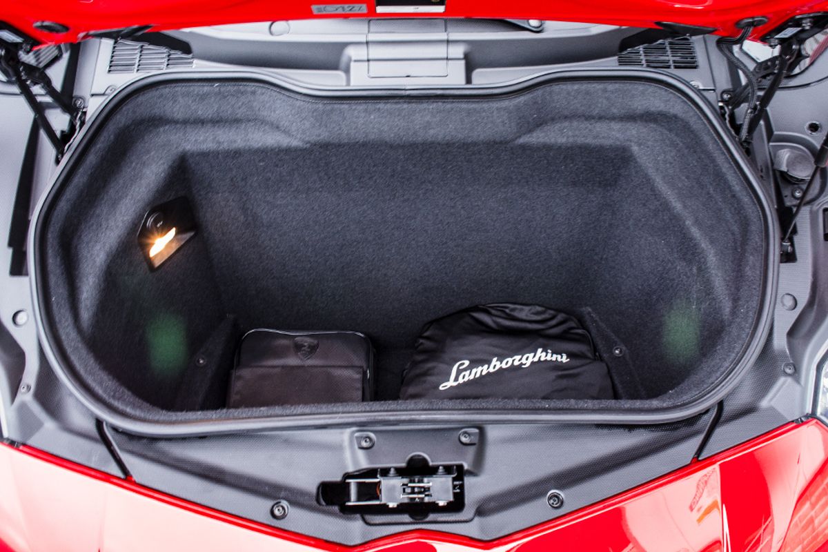 LAMBORGHINI AVENTADOR COUPE 6.5 LP 750-4 SUPERVELOCE LHD