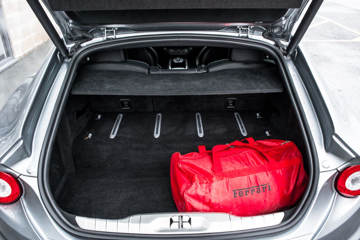 FERRARI FF HATCHBACK 6.3 V12 3DR
