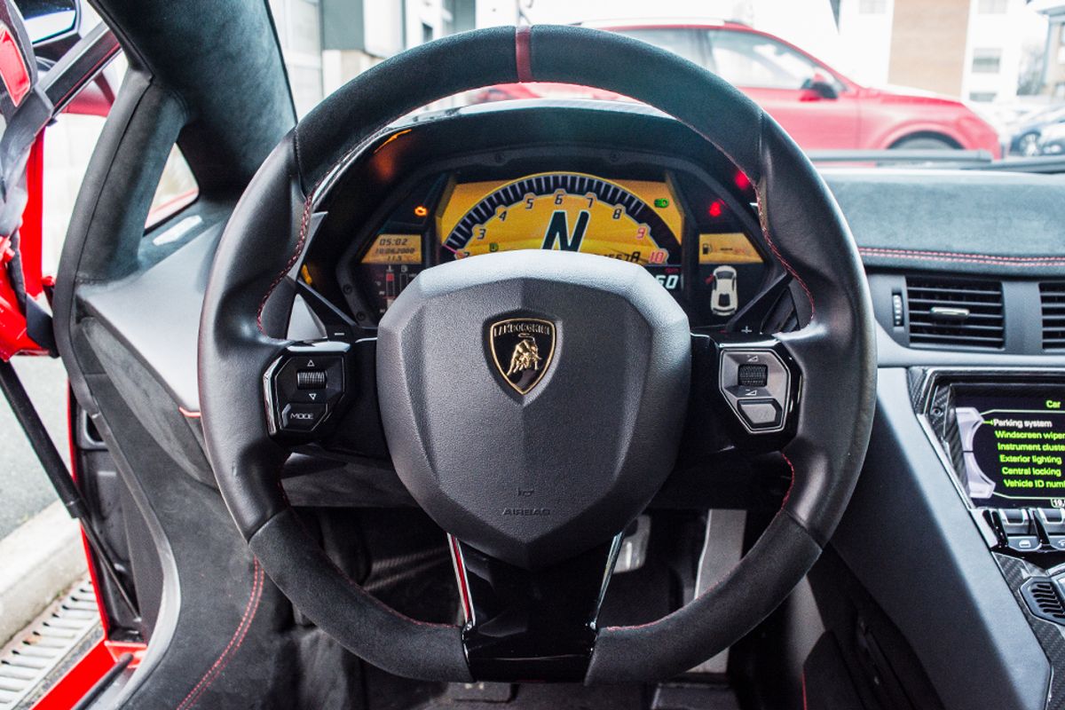 LAMBORGHINI AVENTADOR COUPE 6.5 LP 750-4 SUPERVELOCE LHD