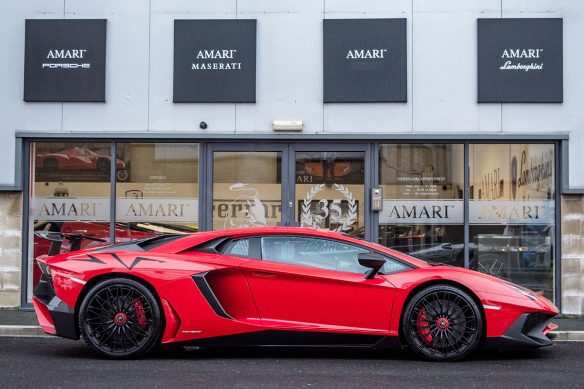 LAMBORGHINI AVENTADOR COUPE 6.5 LP 750-4 SUPERVELOCE LHD