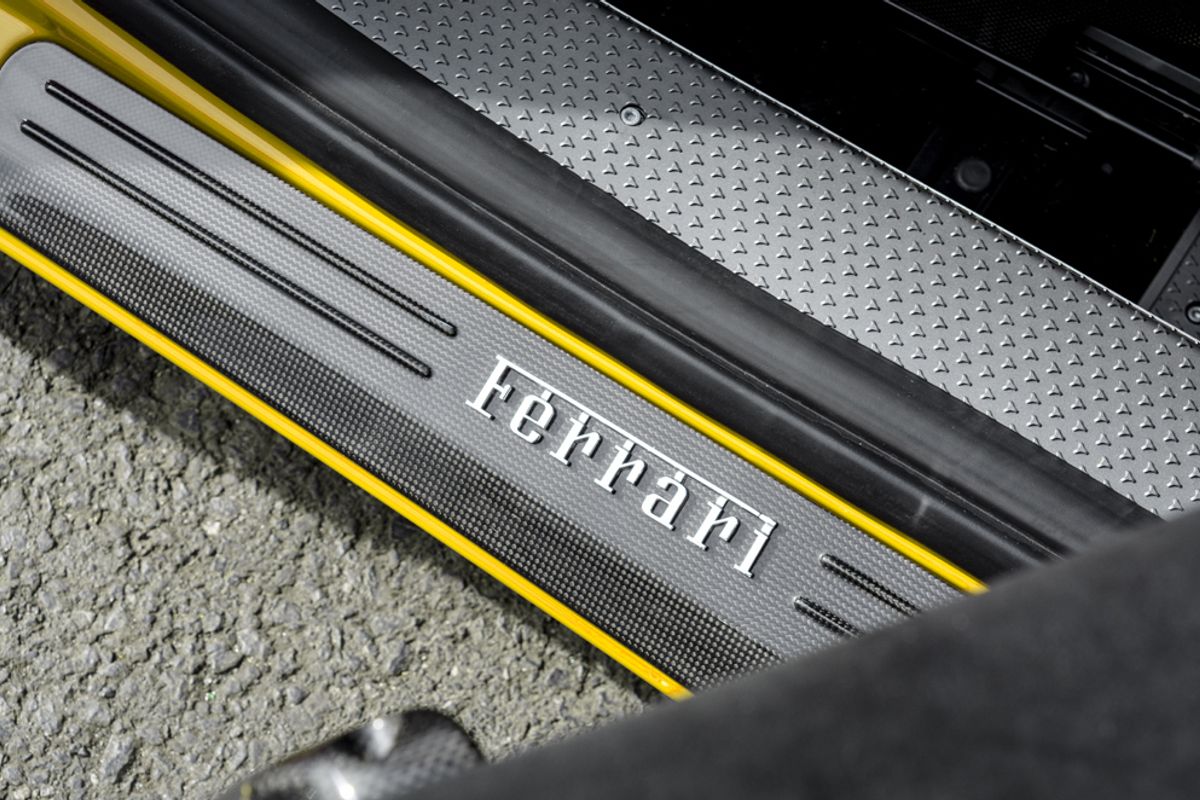 FERRARI 458 SPECIALE A CONVERTIBLE 4.5 AD 2DR SEMI AUTOMATIC
