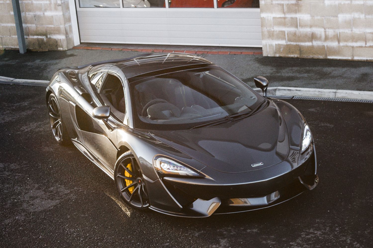 MCLAREN 570S CONVERTIBLE 3.8 V8 SSG 2DR SEMI AUTOMATIC