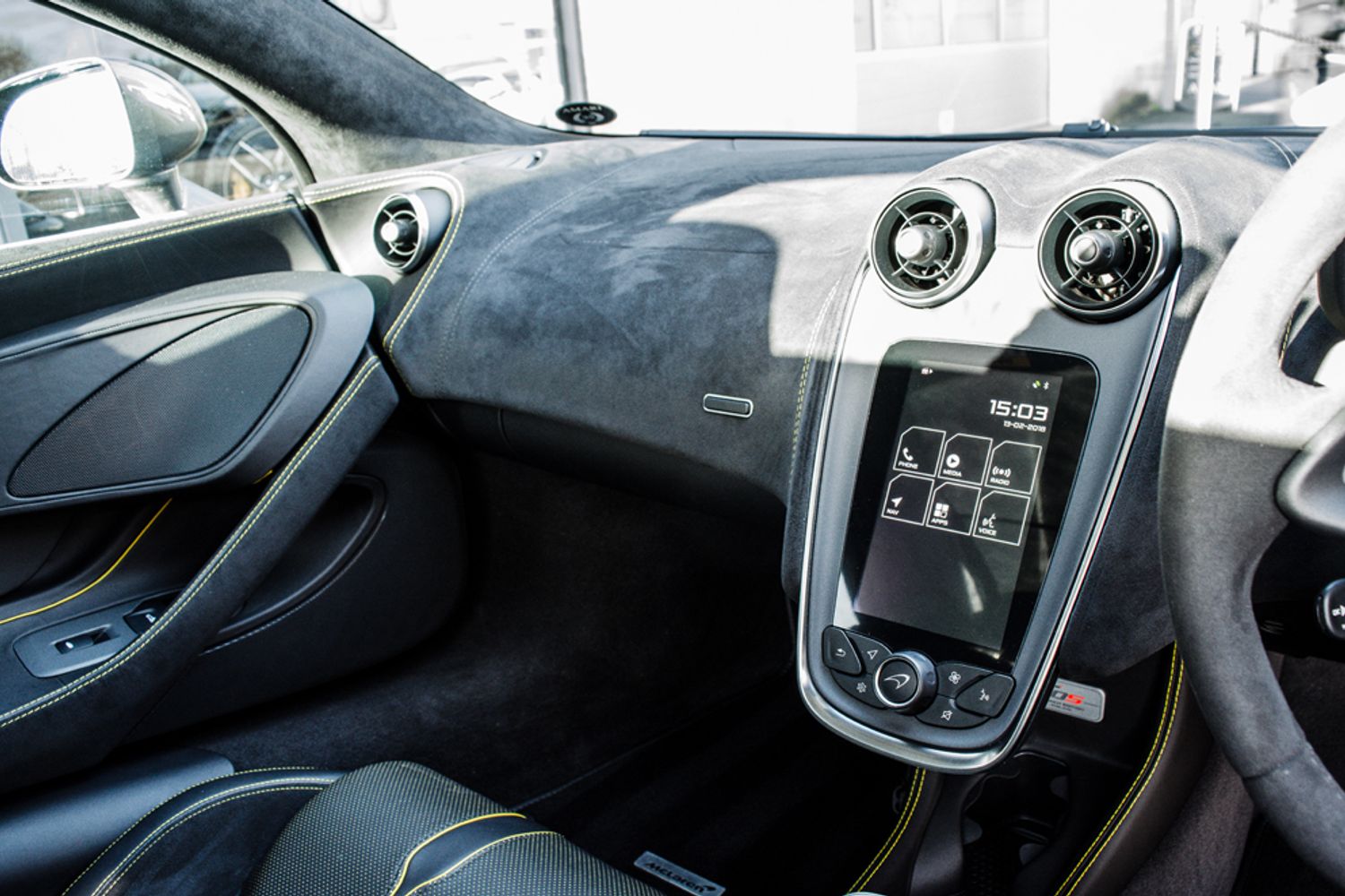 MCLAREN 570S CONVERTIBLE 3.8 V8 SSG 2DR SEMI AUTOMATIC