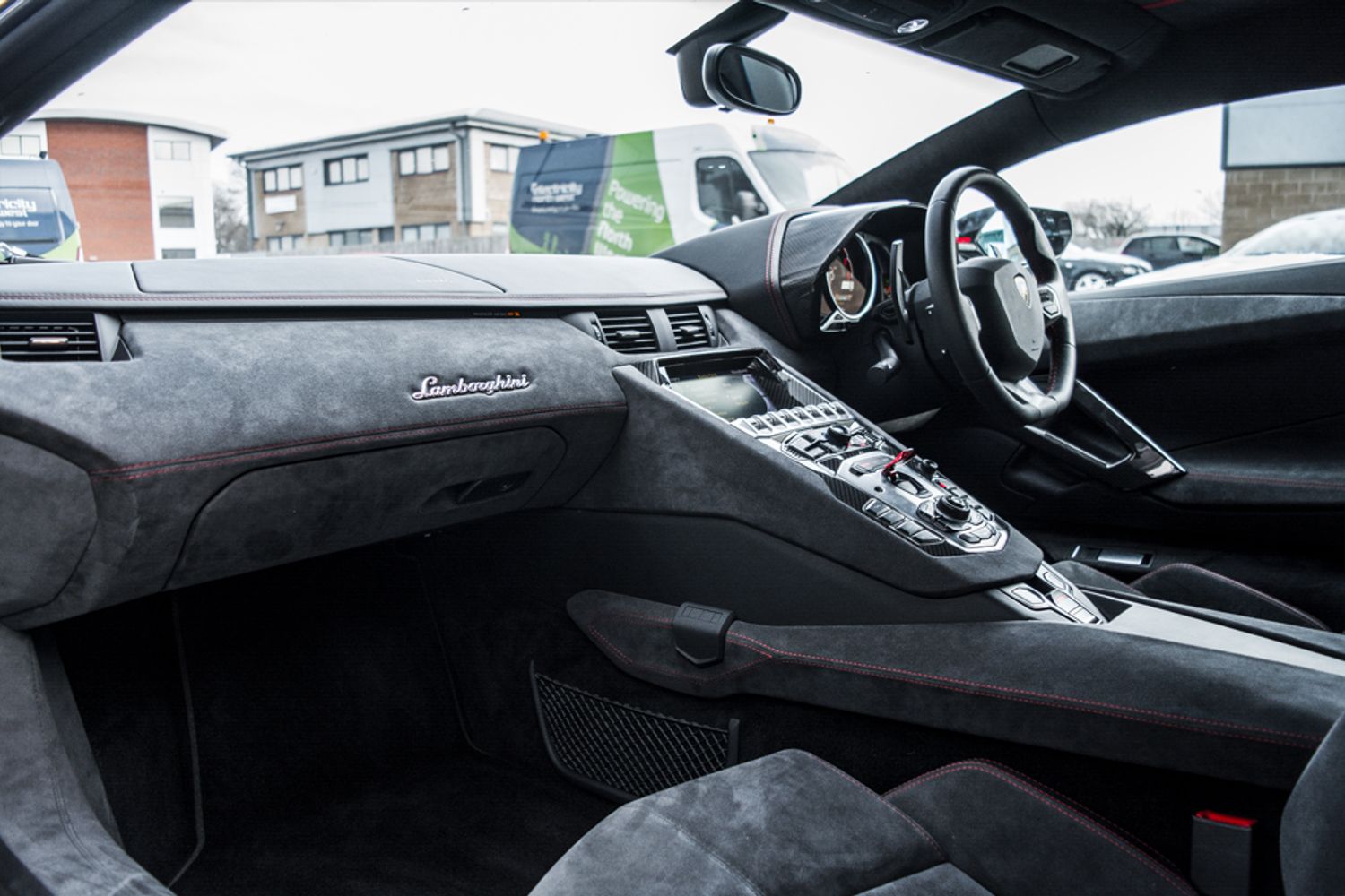 LAMBORGHINI AVENTADOR COUPE 6.5 LP 700-4 PIRELLI EDITION