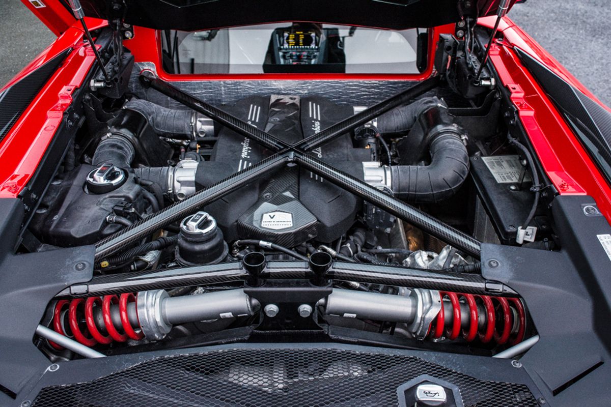LAMBORGHINI AVENTADOR COUPE 6.5 LP 750-4 SUPERVELOCE LHD