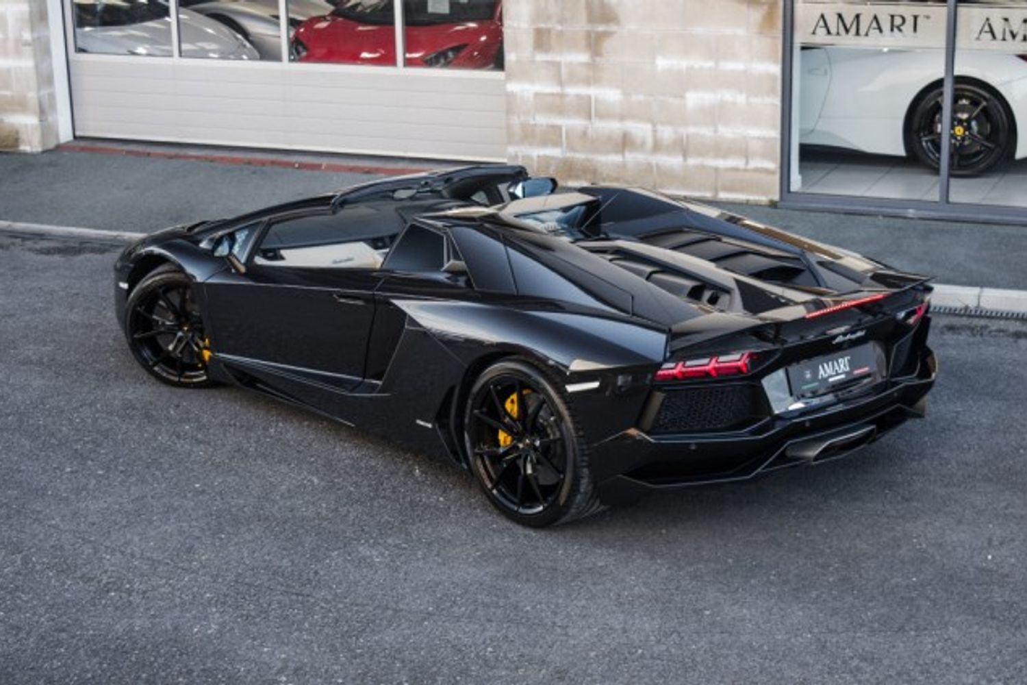LAMBORGHINI AVENTADOR CONVERTIBLE 6.5 LP 700-4 ROADSTER 2DR SEMI AUTOMATIC