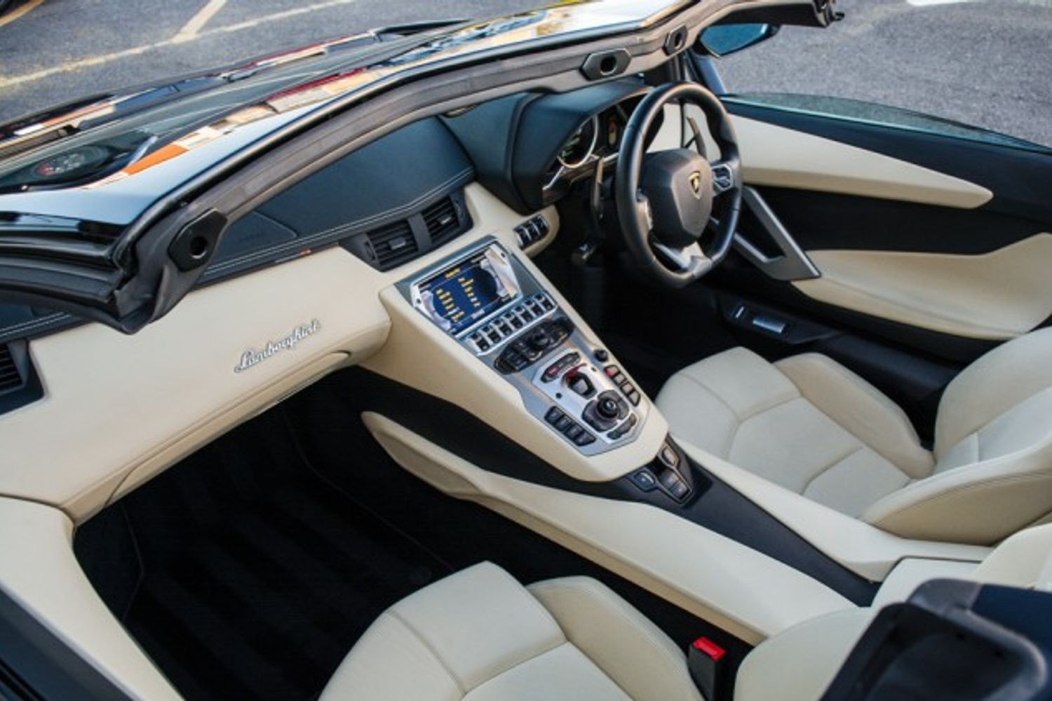 LAMBORGHINI AVENTADOR CONVERTIBLE 6.5 LP 700-4 ROADSTER 2DR SEMI AUTOMATIC