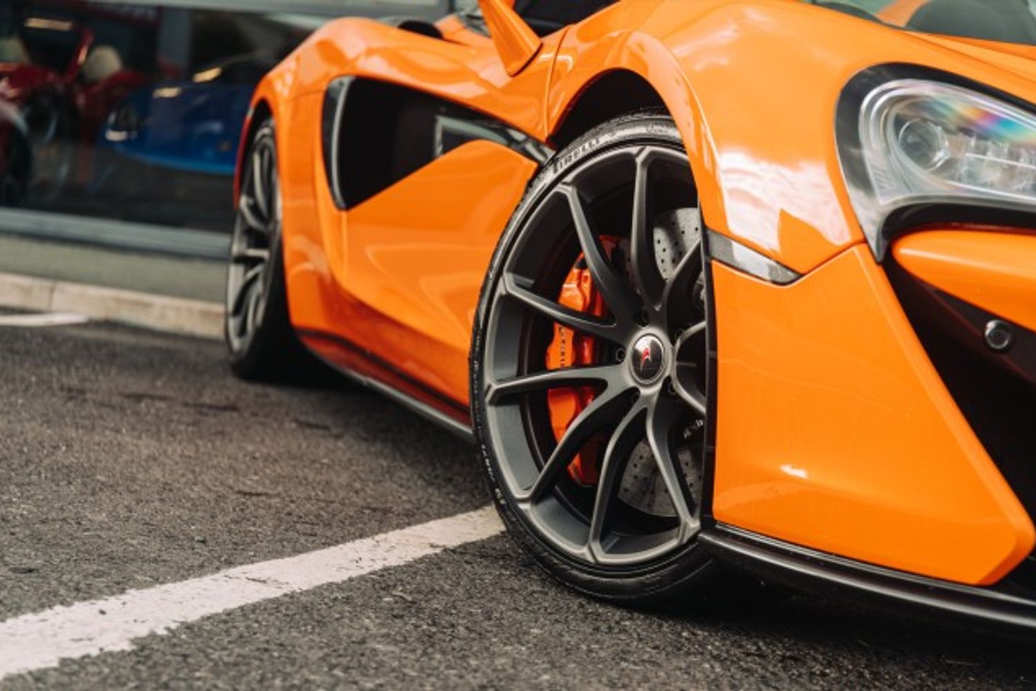 MCLAREN 570S CONVERTIBLE 3.8 V8 SSG 2DR SEMI AUTOMATIC