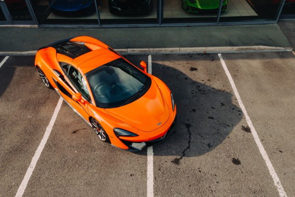 MCLAREN 570S CONVERTIBLE 3.8 V8 SSG 2DR SEMI AUTOMATIC