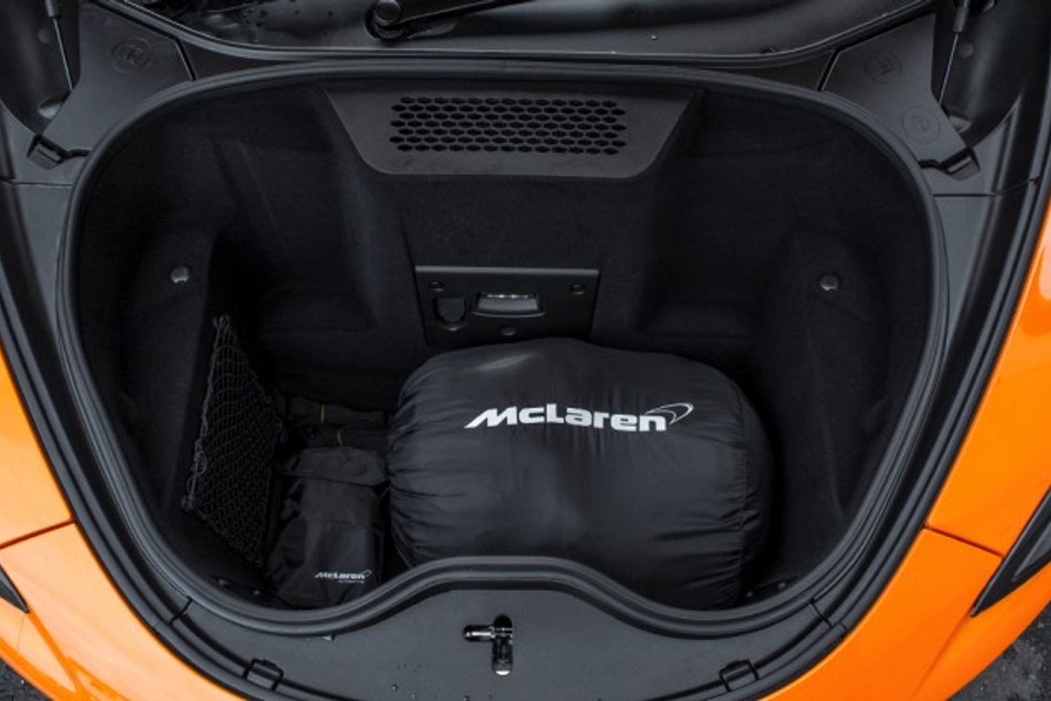 MCLAREN 570S CONVERTIBLE 3.8 V8 SSG 2DR SEMI AUTOMATIC