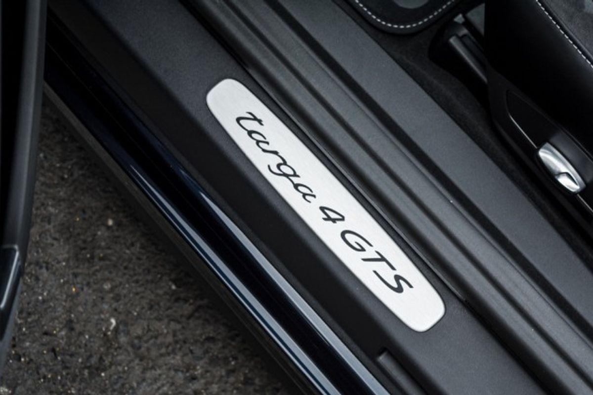PORSCHE 911 CONVERTIBLE 3.0 TARGA 4 GTS PDK 2DR SEMI AUTOMATIC