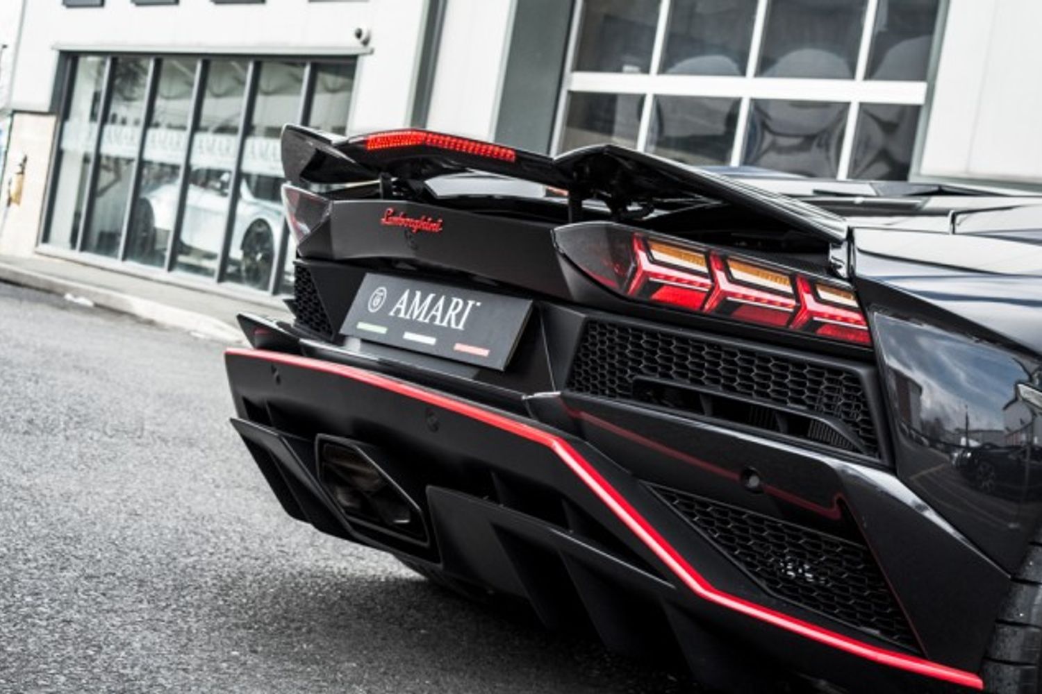 LAMBORGHINI AVENTADOR COUPE 6.5 LP 740-4 S 2DR SEMI AUTOMATIC