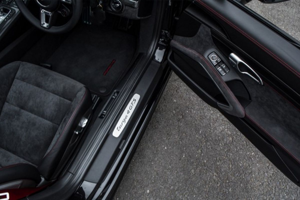 PORSCHE 911 CONVERTIBLE 3.0 TARGA 4 GTS PDK 2DR SEMI AUTOMATIC