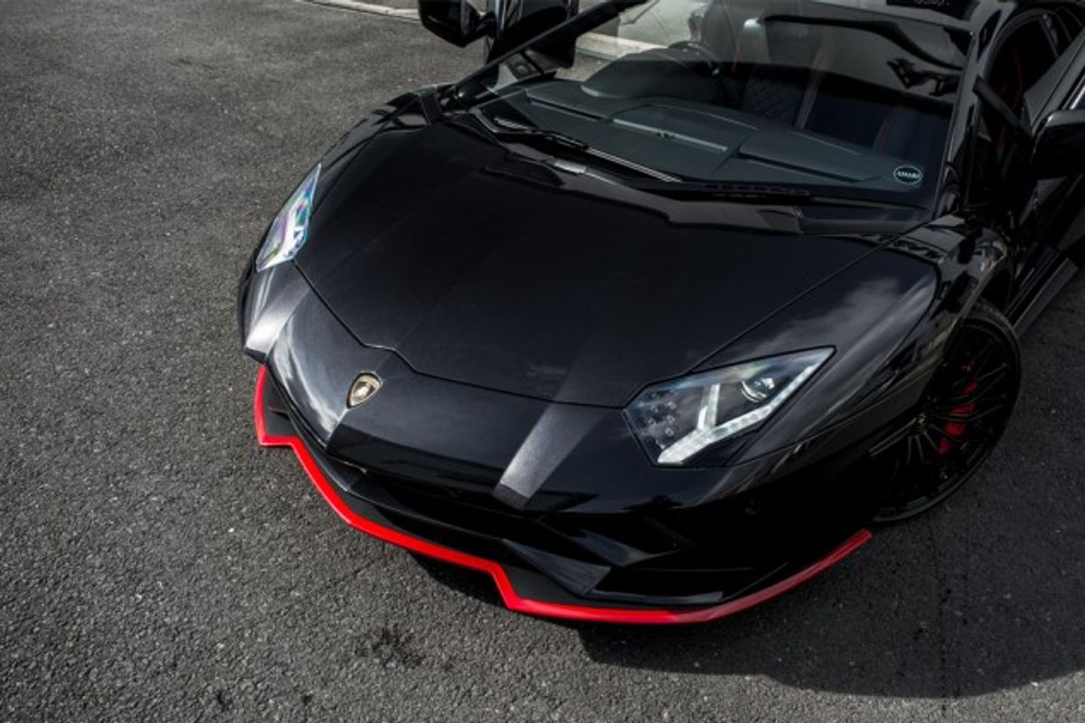 LAMBORGHINI AVENTADOR COUPE 6.5 LP 740-4 S 2DR SEMI AUTOMATIC