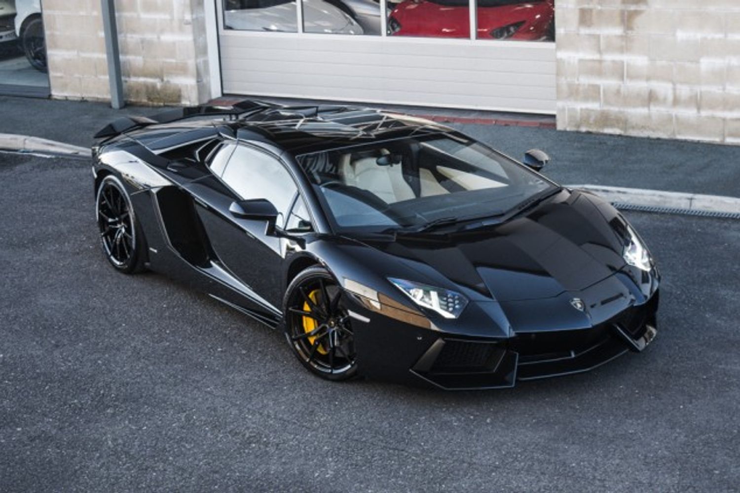 LAMBORGHINI AVENTADOR CONVERTIBLE 6.5 LP 700-4 ROADSTER 2DR SEMI AUTOMATIC