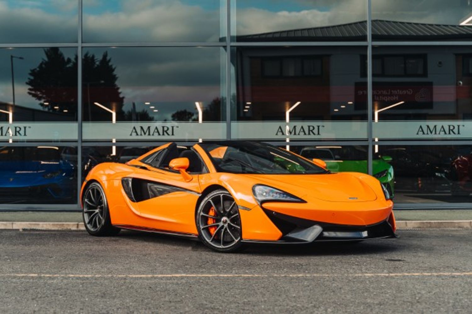 MCLAREN 570S CONVERTIBLE 3.8 V8 SSG 2DR SEMI AUTOMATIC