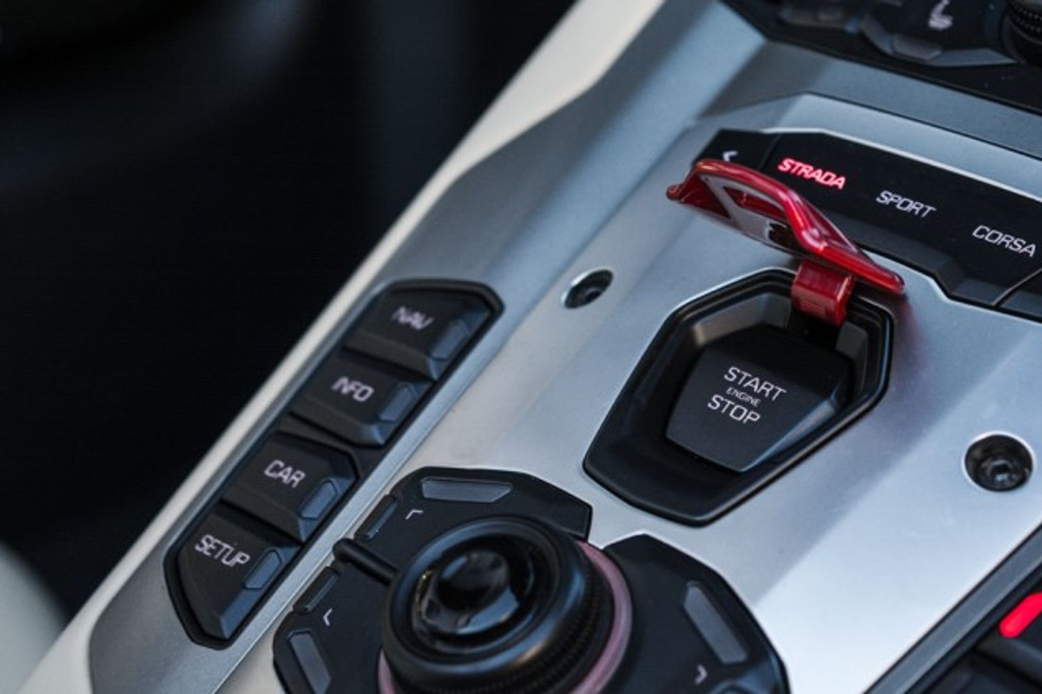 LAMBORGHINI AVENTADOR CONVERTIBLE 6.5 LP 700-4 ROADSTER 2DR SEMI AUTOMATIC