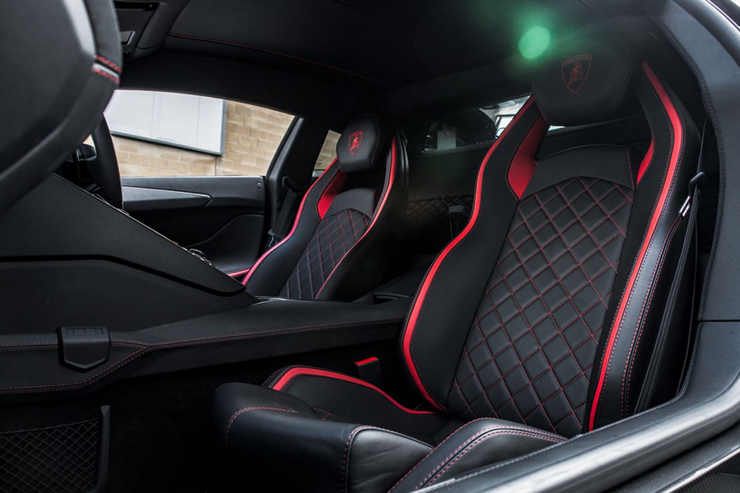 LAMBORGHINI AVENTADOR COUPE 6.5 LP 740-4 S 2DR SEMI AUTOMATIC