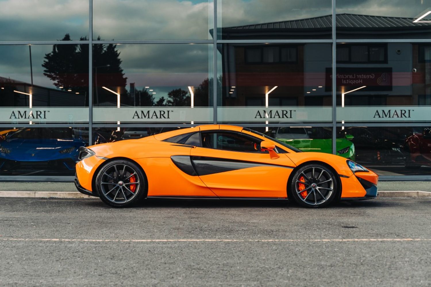 MCLAREN 570S CONVERTIBLE 3.8 V8 SSG 2DR SEMI AUTOMATIC