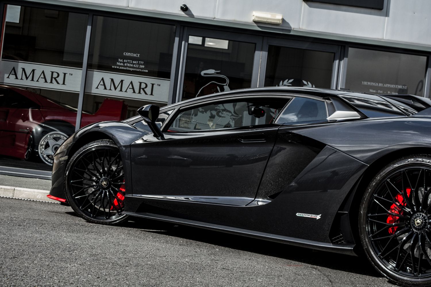 LAMBORGHINI AVENTADOR COUPE 6.5 LP 740-4 S 2DR SEMI AUTOMATIC