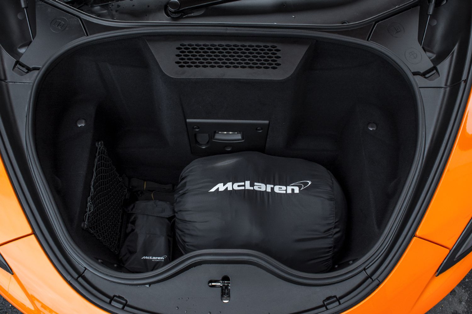 MCLAREN 570S CONVERTIBLE 3.8 V8 SSG 2DR SEMI AUTOMATIC