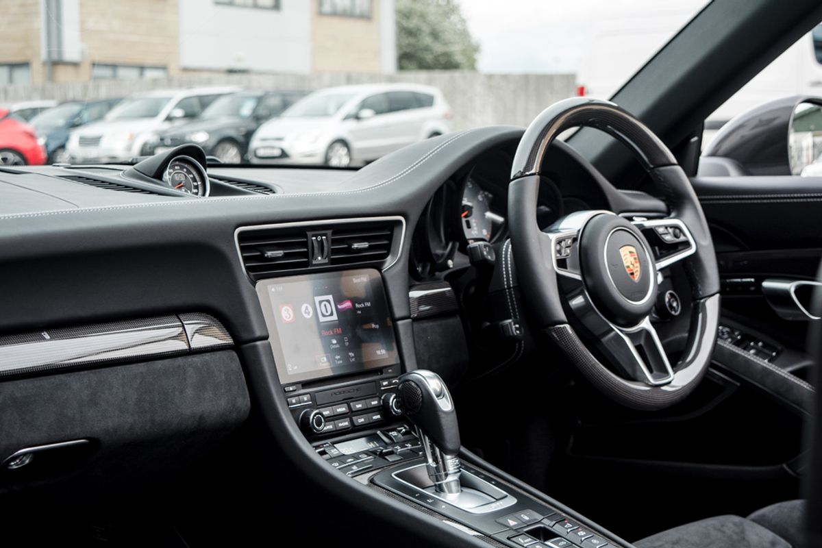 PORSCHE 911 CONVERTIBLE 3.0 TARGA 4 PDK 2DR SEMI AUTOMATIC