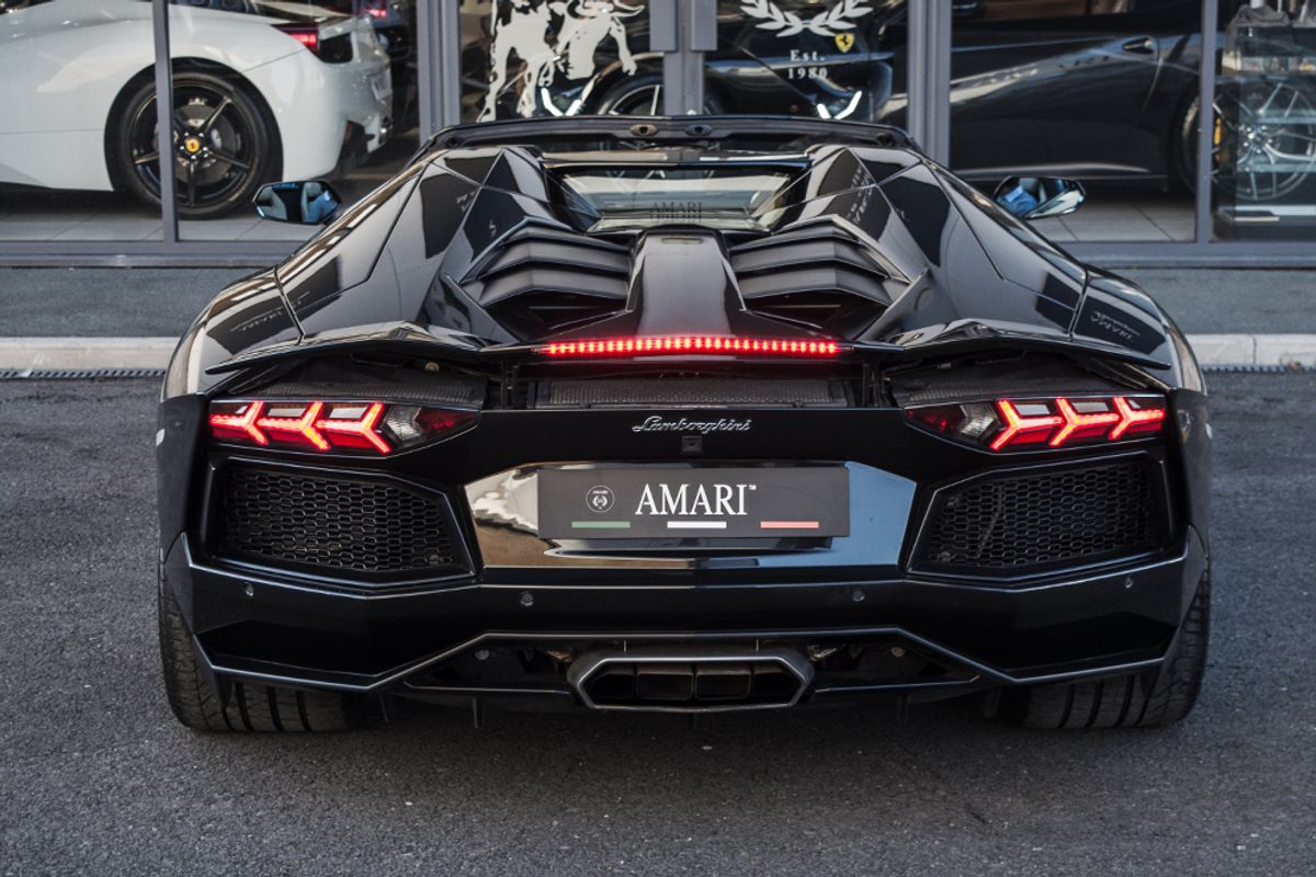 LAMBORGHINI AVENTADOR CONVERTIBLE 6.5 LP 700-4 ROADSTER 2DR SEMI AUTOMATIC