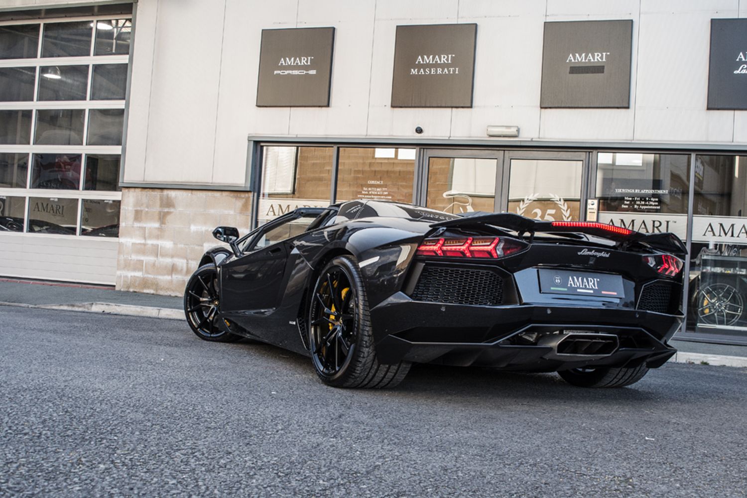 LAMBORGHINI AVENTADOR CONVERTIBLE 6.5 LP 700-4 ROADSTER 2DR SEMI AUTOMATIC