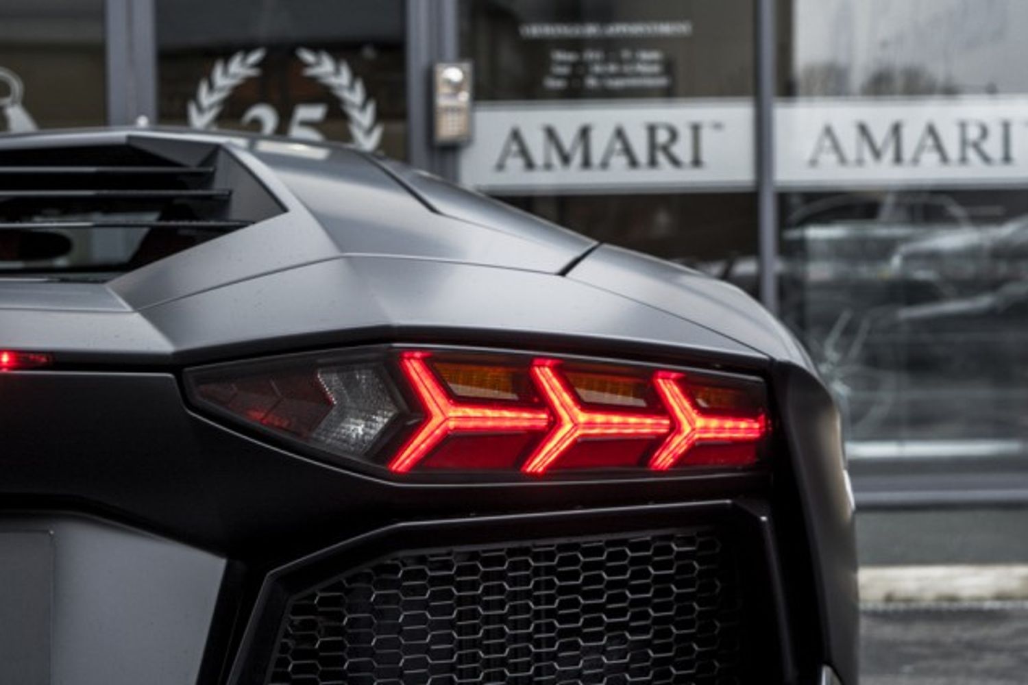 LAMBORGHINI AVENTADOR COUPE 6.5 V12 2DR SEMI AUTOMATIC