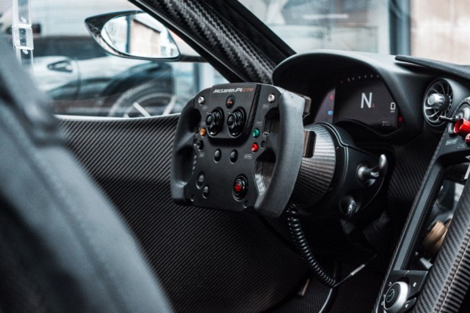 MCLAREN P1 HYBRID ELECTRIC 3.8 P1 AUTO